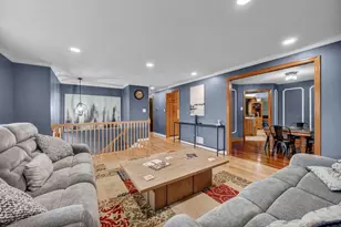 45 Florence Dr, Scott Township, PA 15220 - Photo 7