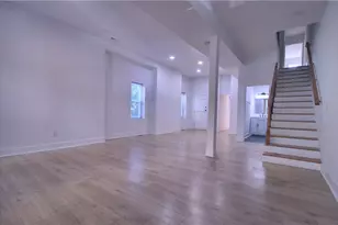 1327 Reddour St, Pittsburgh, PA 15212 - Photo 3