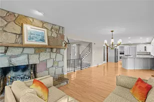 269 Garvin Hurst Dr, Bridgewater, PA 15009 - Photo 9