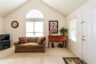 319 Overview Cir, South Greensburg Boro, PA 15601 - Photo 7
