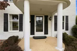 10232 Lavonne Dr, North Huntingdon, PA 15642 - Photo 3