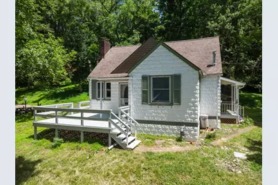 383 Lakeview Dr., South Strabane, PA 15301 - Photo 1