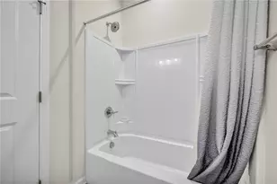 213 Cranesbill Dr, Adams Township, PA 16046 - Photo 27
