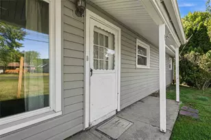 87 Robinhood Dr, Cranberry Township, PA 16066 - Photo 5
