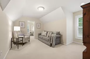 577 E Vanderbilt Dr, Adams Township, PA 16046 - Photo 9