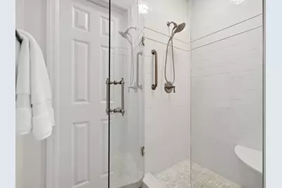 577 E Vanderbilt Drive, Adams Township, PA 16046 - Photo 17