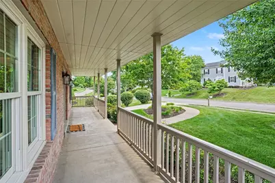 120 Bayberry Ln, Cranberry Township, PA 16066 - Photo 5