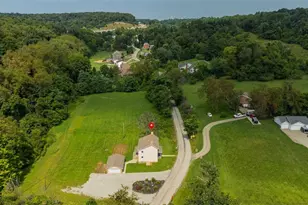 690 Lakeview Dr, South Strabane, PA 15301 - Photo 37