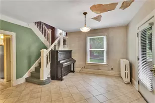 1262 Hancock Ave, Vandergrift, PA 15690 - Photo 7