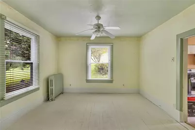 1262 Hancock Avenue, Vandergrift, PA 15690 - Photo 11