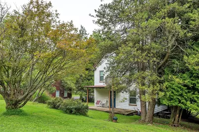 1262 Hancock Avenue, Vandergrift, PA 15690 - Photo 27