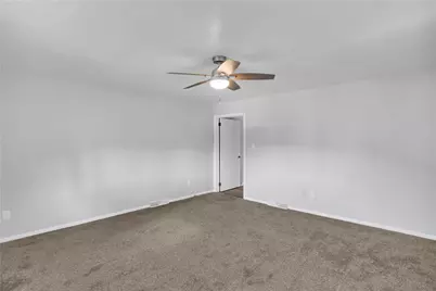 901 Skyline Dr, Ellwood City, PA 16117 - Photo 21