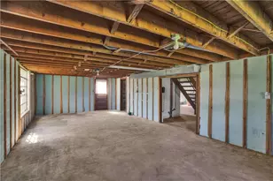 901 Skyline Dr, Ellwood City, PA 16117 - Photo 31