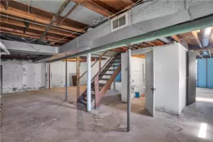 901 Skyline Dr, Ellwood City, PA 16117 - Photo 31