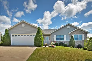 20 Patriot Ct, Pittsburgh, PA 15239 - Photo 1