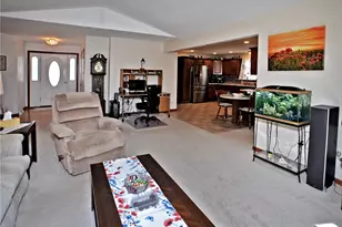 20 Patriot Ct, Pittsburgh, PA 15239 - Photo 5