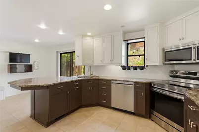 313 Woodbridge Drive, Ross Twp, PA 15237 - Photo 13