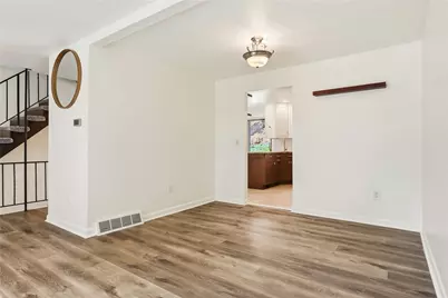313 Woodbridge Drive, Ross Twp, PA 15237 - Photo 19