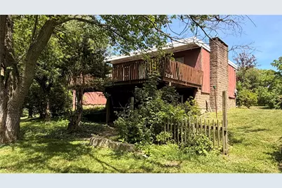 555 Bradys Ridge Rd, Brighton Township, PA 15009 - Photo 3