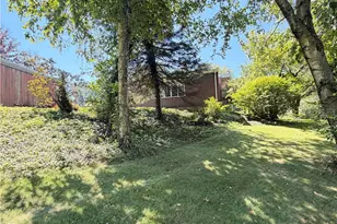 555 Bradys Ridge Rd, Brighton Township, PA 15009 - Photo 27