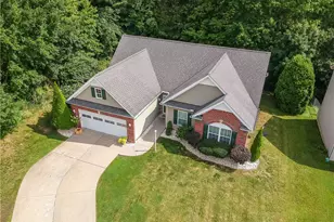 100 Whitetail Dr, Chippewa Township, PA 15010 - Photo 3