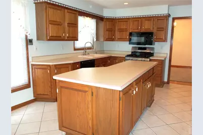 126 Surrey Drive, North Strabane, PA 15317 - Photo 7