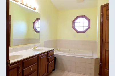 126 Surrey Drive, North Strabane, PA 15317 - Photo 23