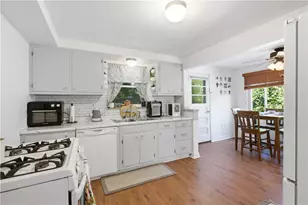 225 Bernardi Dr, Pittsburgh, PA 15214 - Photo 11