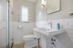 28 Lorraine Dr, Carnegie, PA 15106 - Photo 19