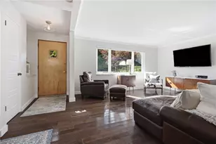 28 Lorraine Dr, Carnegie, PA 15106 - Photo 3