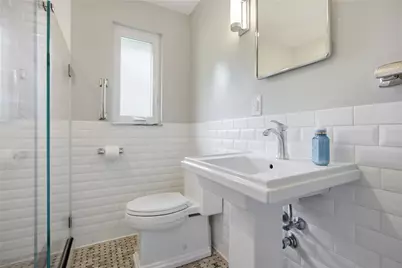 28 Lorraine Dr, Carnegie, PA 15106 - Photo 19