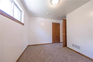 732 Valemont Dr, Verona, PA 15147 - Photo 15
