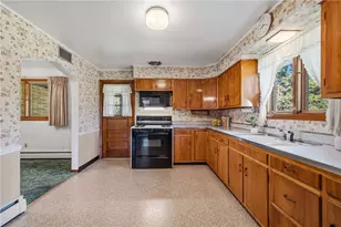 22 Mason Dr, Coraopolis, PA 15108 - Photo 11