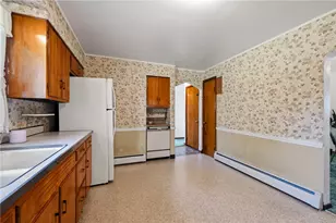 22 Mason Dr, Coraopolis, PA 15108 - Photo 9