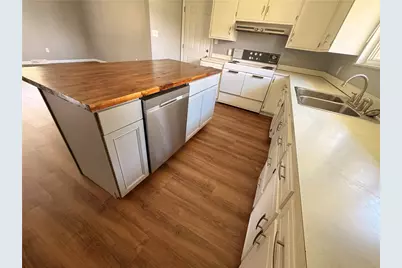 200 Social St, Perryopolis, PA 15473 - Photo 9
