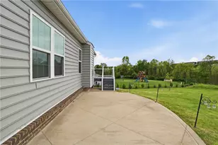 212 Saddle Ridge Dr, North Fayette, PA 15071 - Photo 43