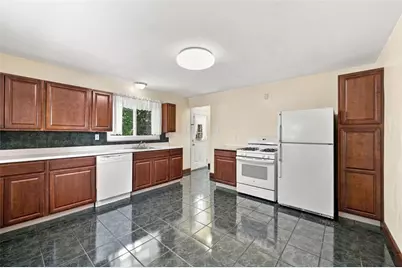 3 Hill St, Bridgeville, PA 15017 - Photo 5