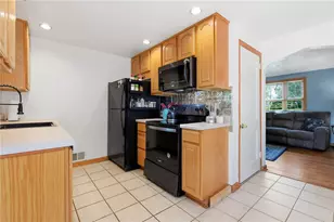 227 W Sandle Ave, Pittsburgh, PA 15237 - Photo 7