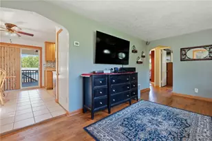 227 W Sandle Ave, Pittsburgh, PA 15237 - Photo 3