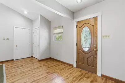 5102 McIntosh Dr, Hopewell Township, PA 15001 - Photo 5