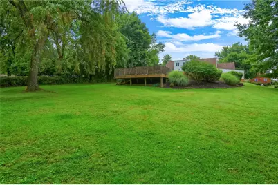 2425 Clearview Drive, Pittsburgh, PA 15116 - Photo 11