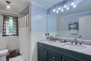 2425 Clearview Dr, Pittsburgh, PA 15116 - Photo 31