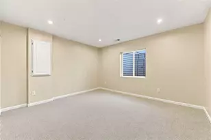 1006 Black Sands Dr, Penn Twp, PA 15644 - Photo 21