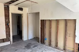 422 Charles St, Pittsburgh, PA 15210 - Photo 37