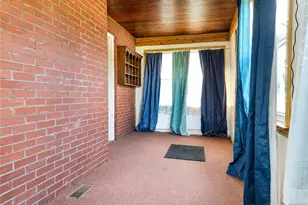 14 Woodrow St, Twp of But SW, PA 16045 - Photo 3