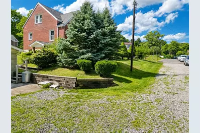 14 Woodrow St, Twp of But SW, PA 16045 - Photo 33