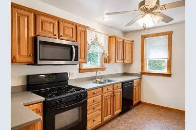 14 Woodrow St, Twp of But SW, PA 16045 - Photo 7