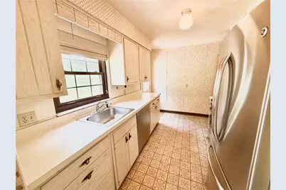 1027 Lindendale Dr, Pittsburgh, PA 15243 - Photo 11