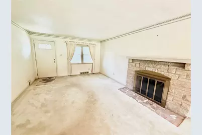 1027 Lindendale Dr, Pittsburgh, PA 15243 - Photo 7