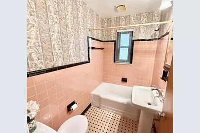 1027 Lindendale Dr, Pittsburgh, PA 15243 - Photo 21